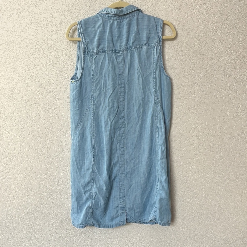 Mountain Khakis Collared Dress Chambray Blue size Medium - Picture 7 of 7